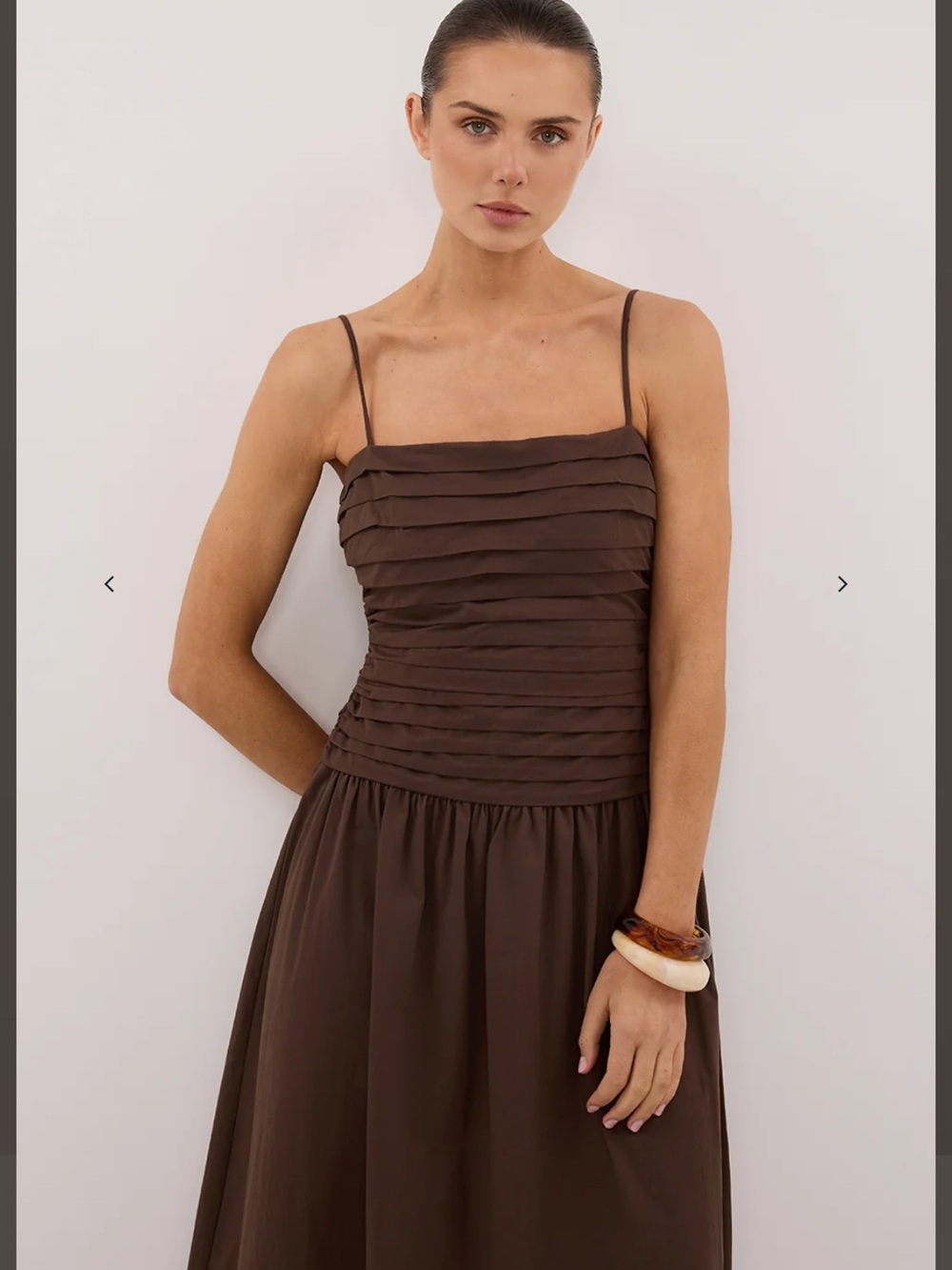 Dissh chocolate dress - Picture 2 of 4